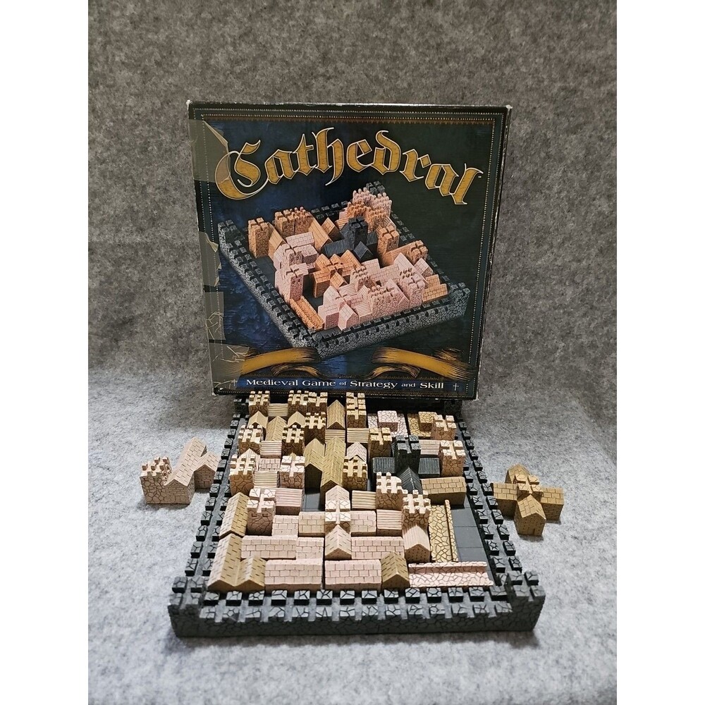 Cathedral Family Games Polystone Edition 1999. Complete. READ
